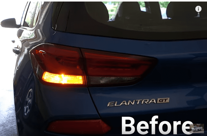 Hyundai Elantra rear turn signal light