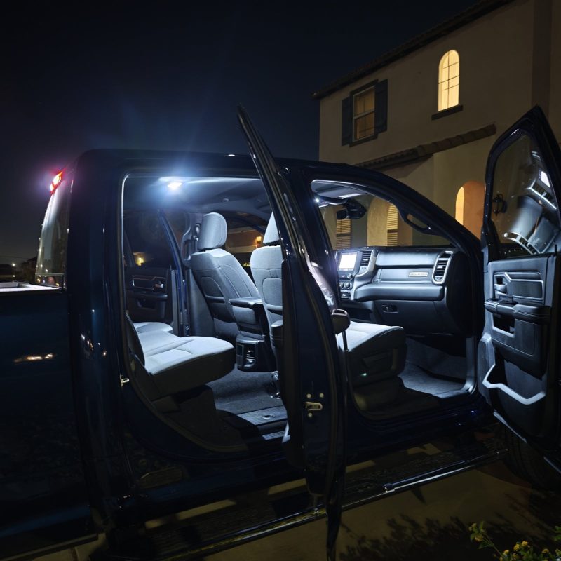 2024 Ram 2500 Bighorn led interior lights